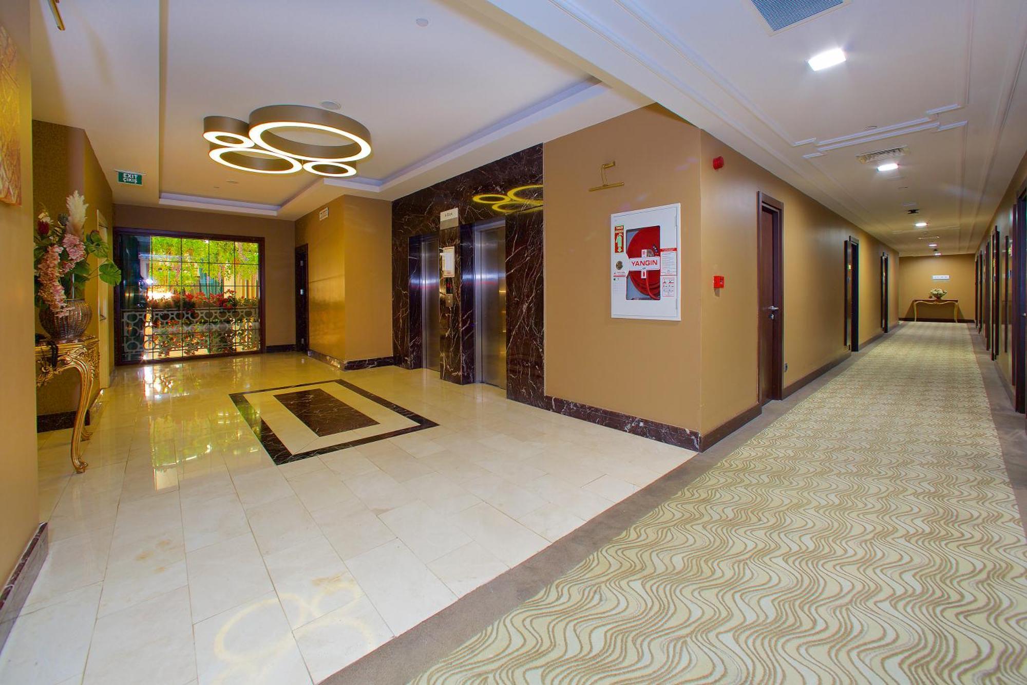 Ramada By Wyndham Istanbul Merter Exterior photo