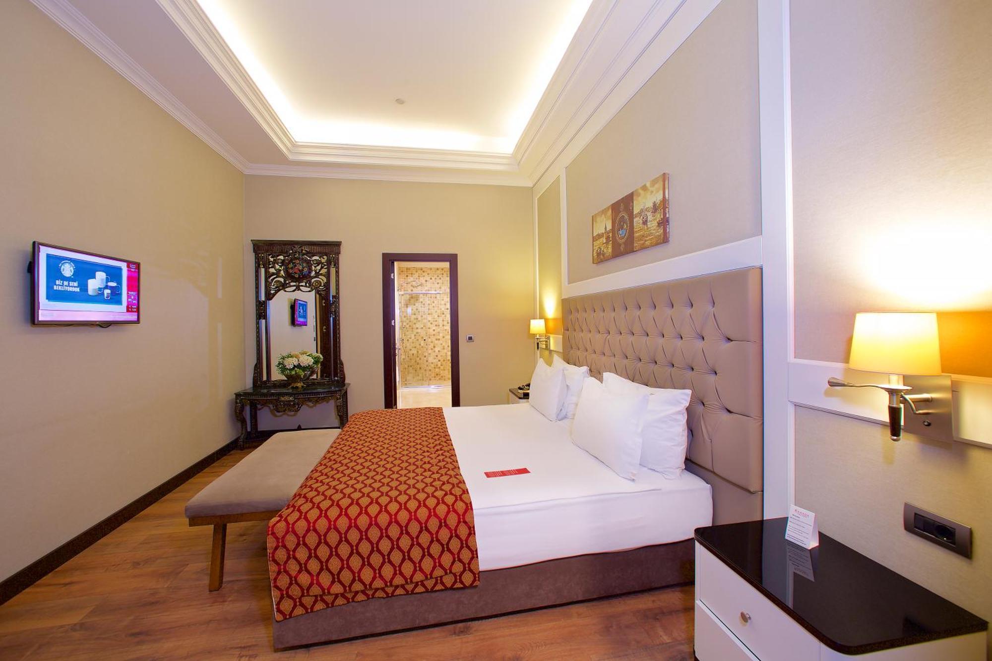 Ramada By Wyndham Istanbul Merter Exterior photo A room at the hotel