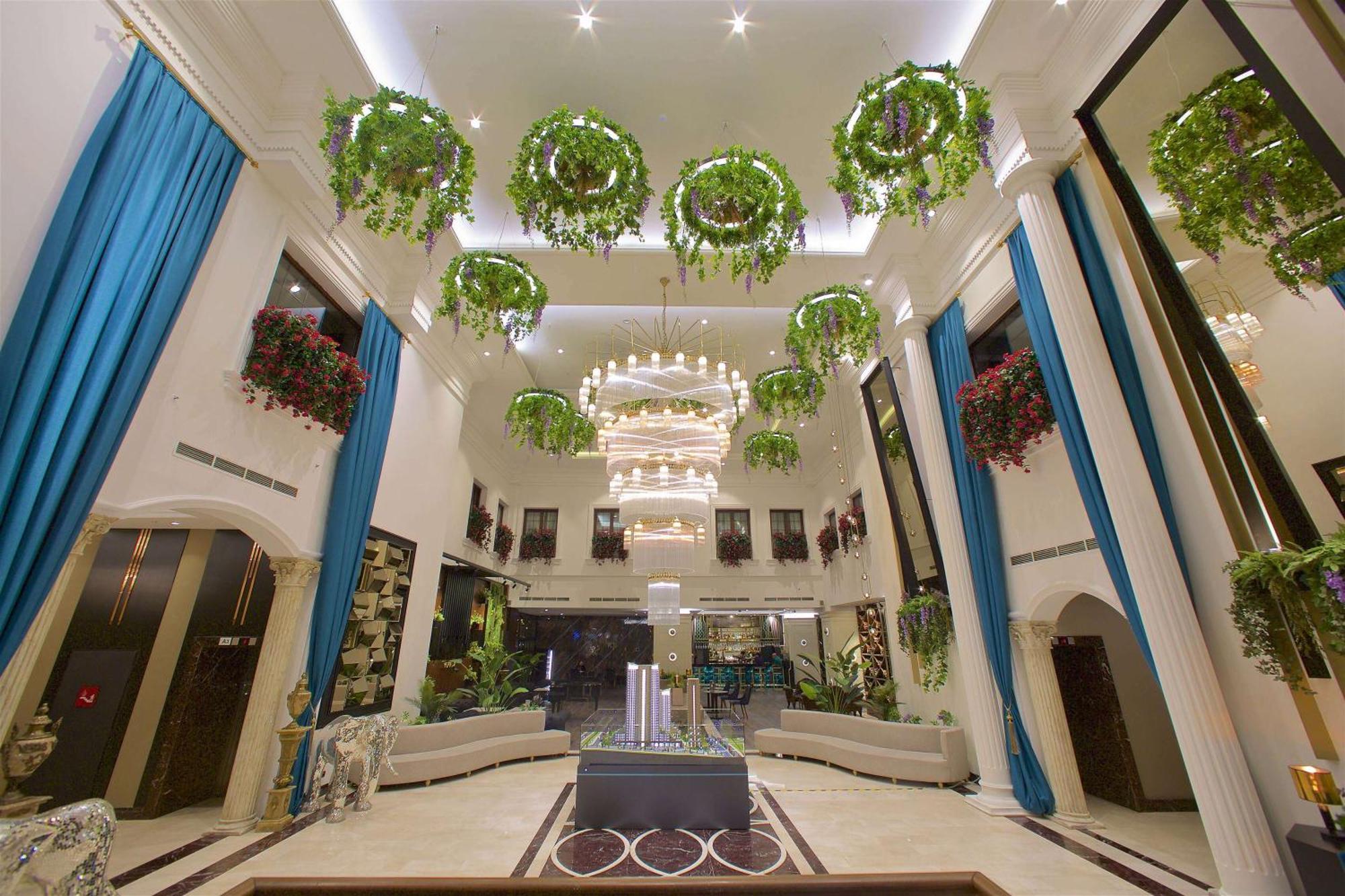Ramada By Wyndham Istanbul Merter Exterior photo Lobby