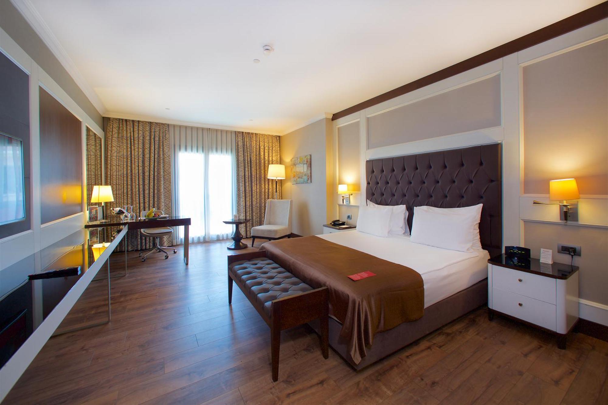 Ramada By Wyndham Istanbul Merter Exterior photo Deluxe Room