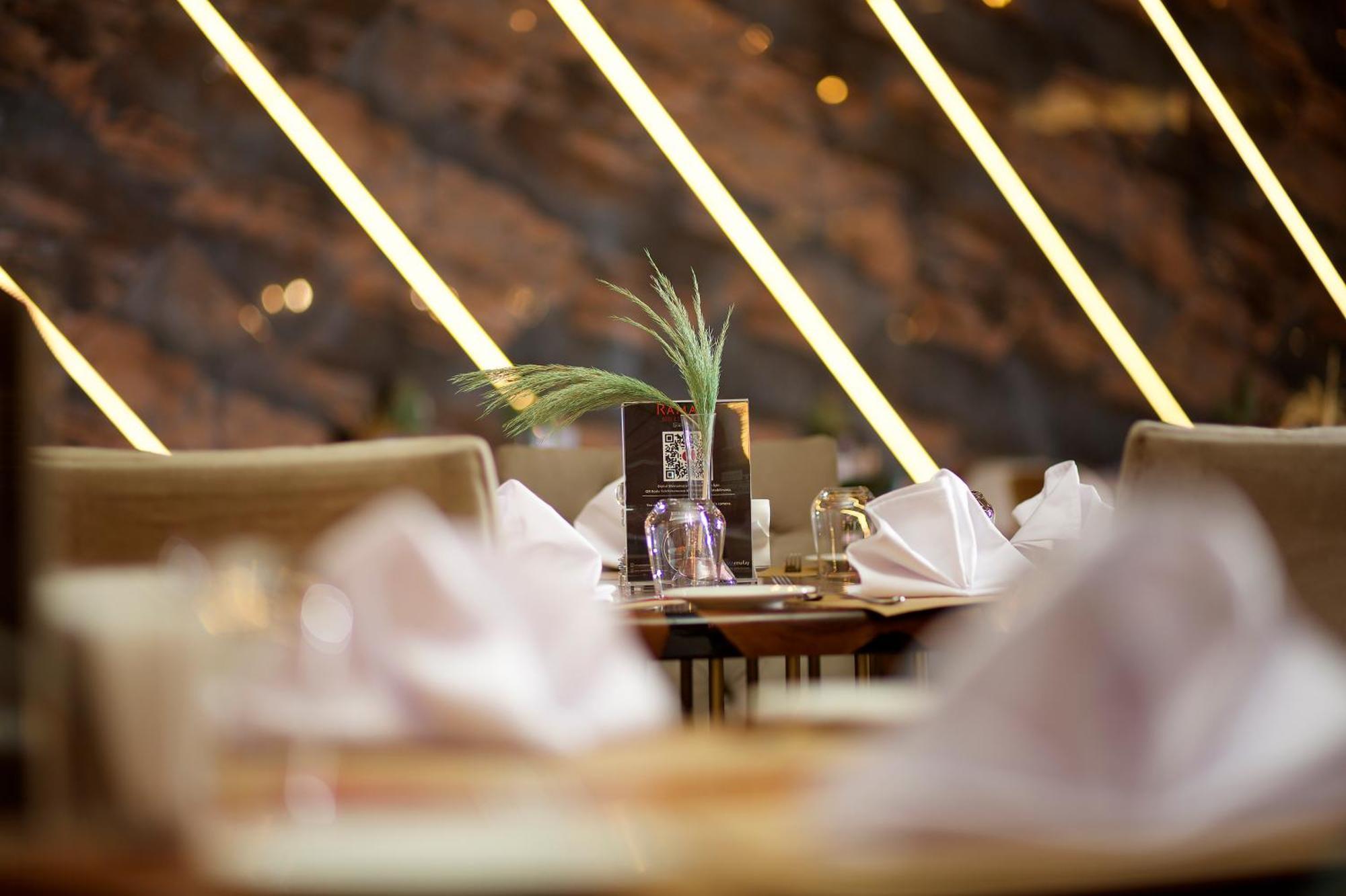 Ramada By Wyndham Istanbul Merter Exterior photo Restaurant