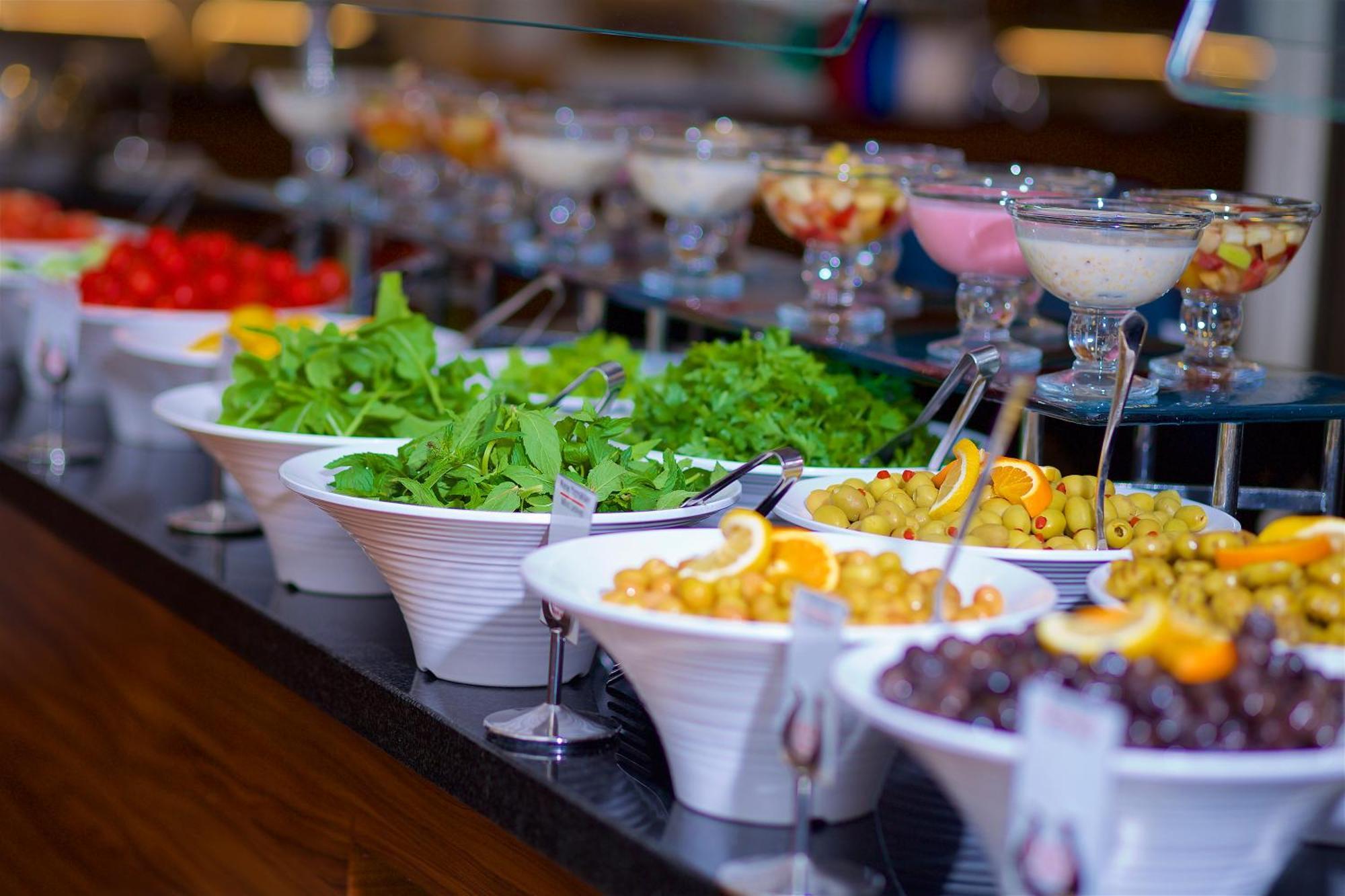 Ramada By Wyndham Istanbul Merter Exterior photo A salad bar