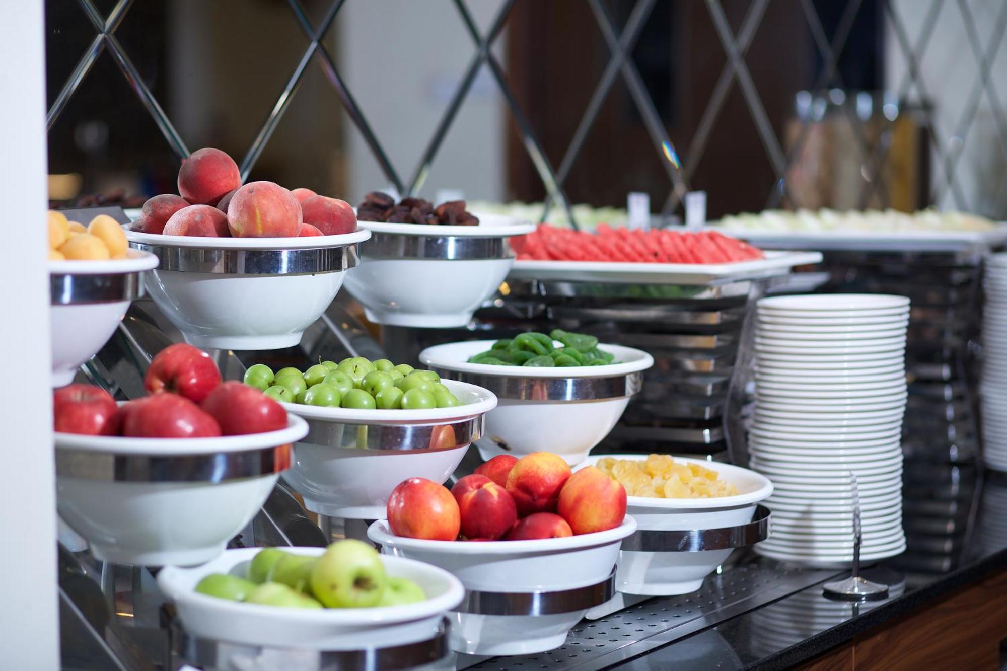 Ramada By Wyndham Istanbul Merter Exterior photo Fruit at a buffet