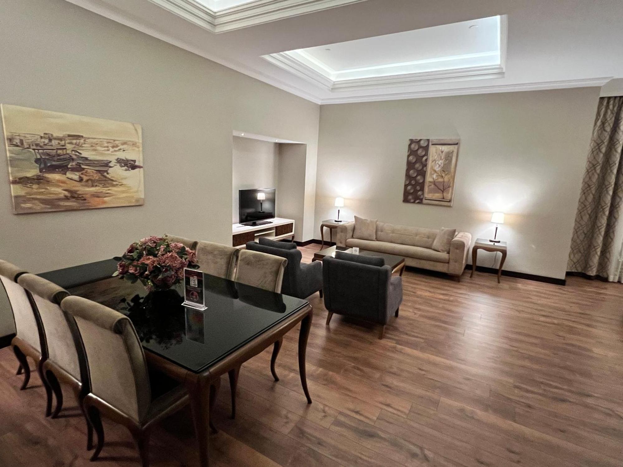 Ramada By Wyndham Istanbul Merter Exterior photo Suite