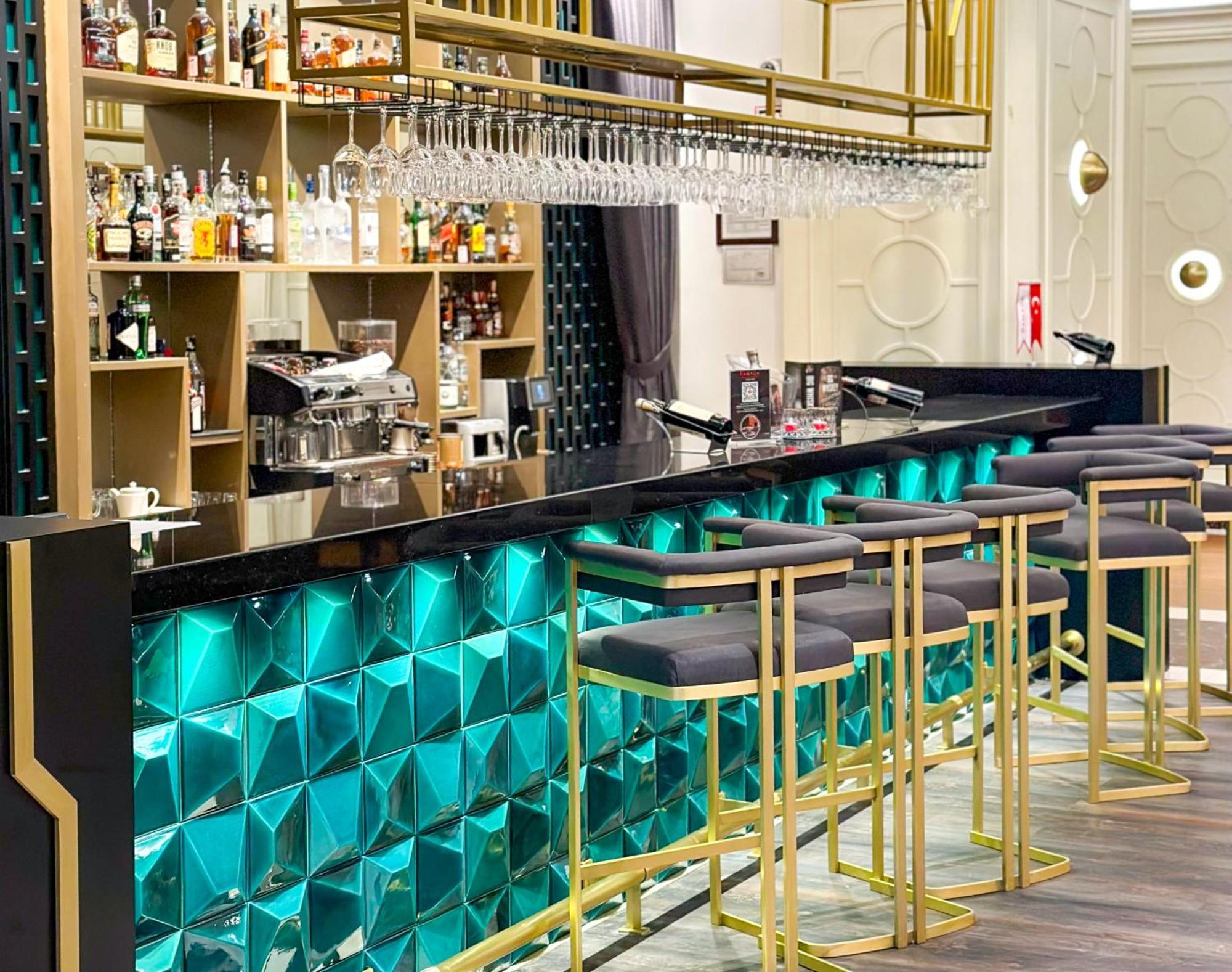 Ramada By Wyndham Istanbul Merter Exterior photo The bar at the 2019 edition of the World Economic Forum